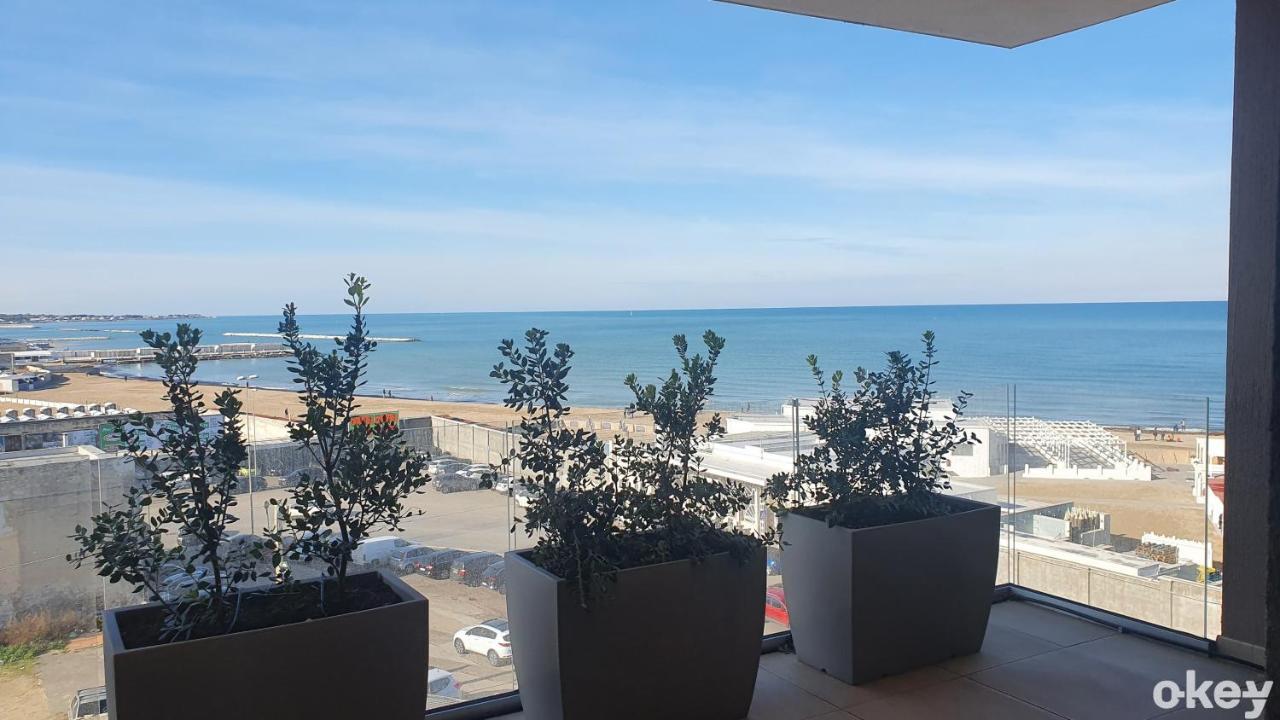 Seven Seas Luxury Apartments - Bari San Girolamo エクステリア 写真